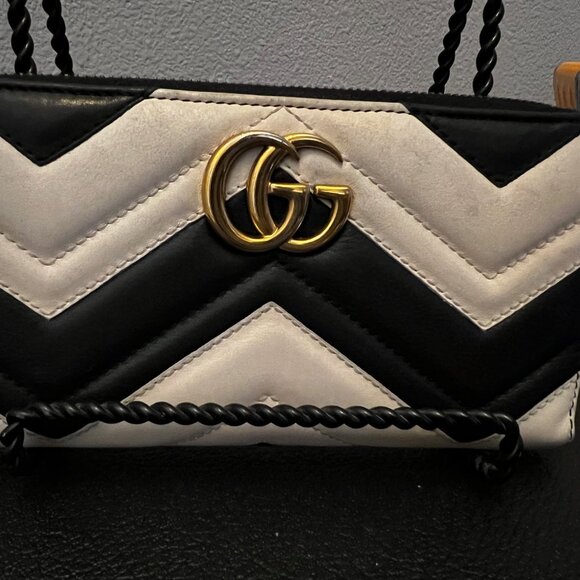 Gucci GG Marmont Chevron Zip Wallet Black & White Leather - Picture 4 of 10